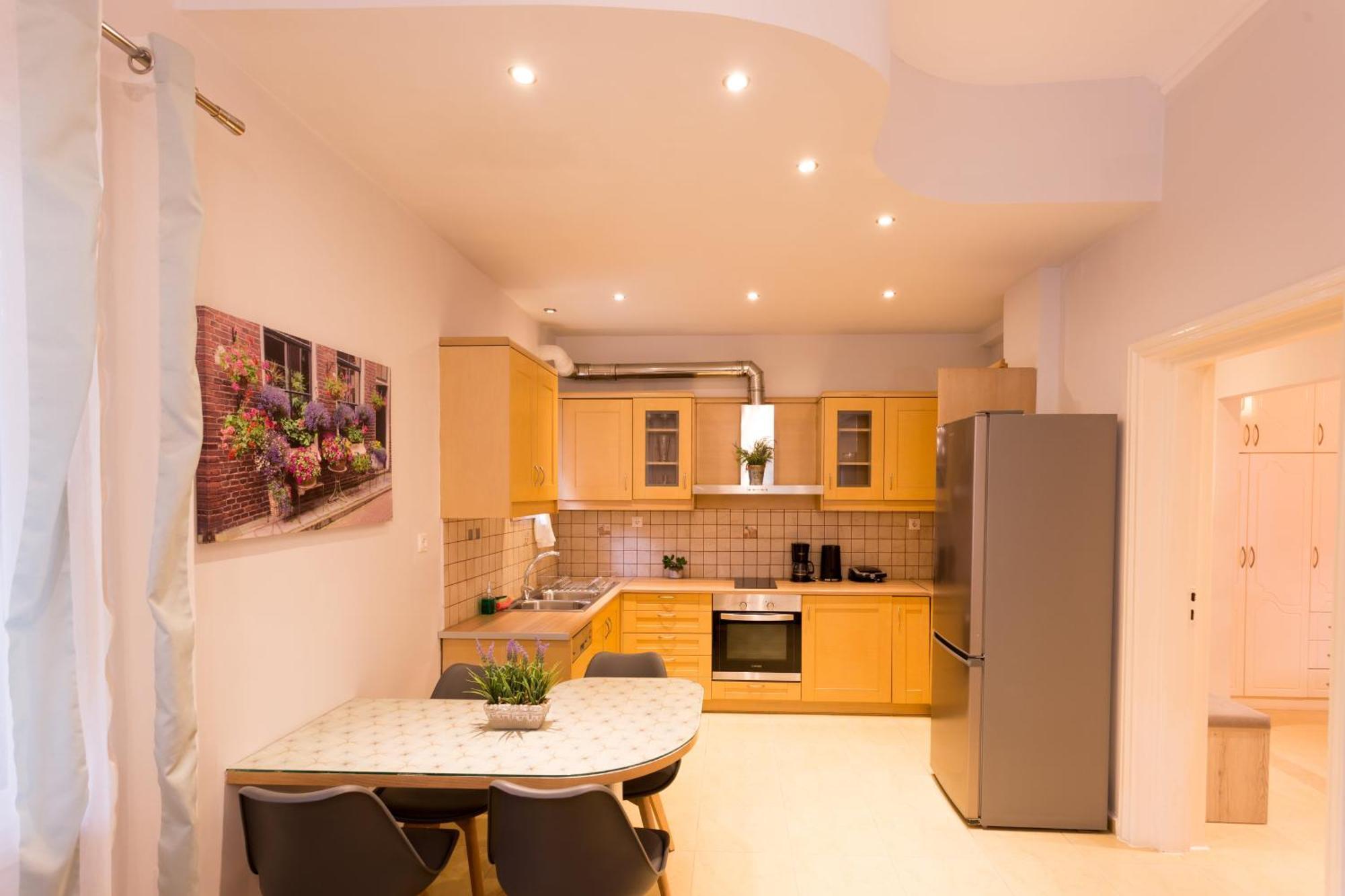 Eleni Apartments Χανιά Εξωτερικό φωτογραφία